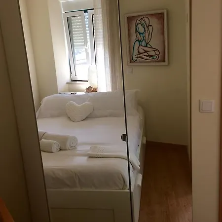 Queen Apartment Lisbon